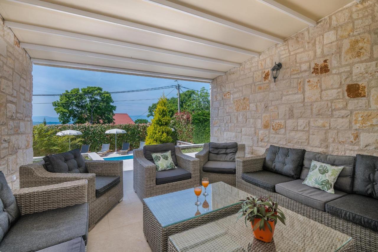 Villa Augusta Малинска Экстерьер фото