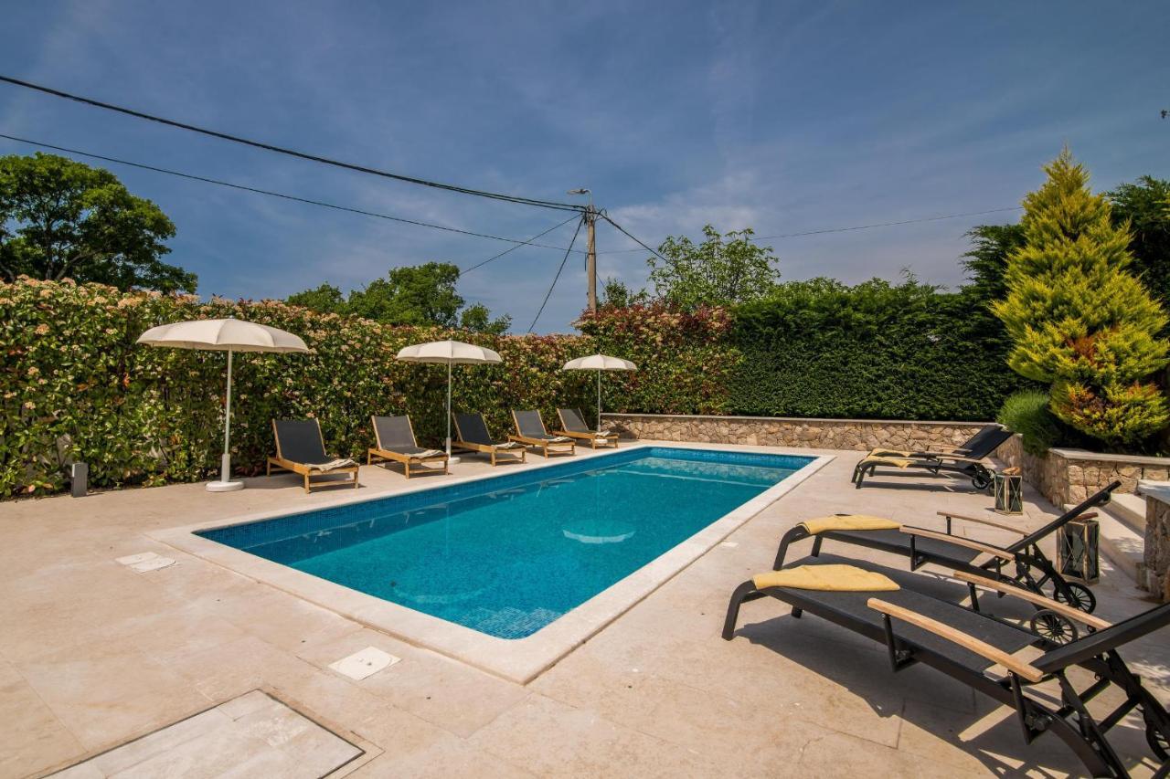 Villa Augusta Малинска Экстерьер фото