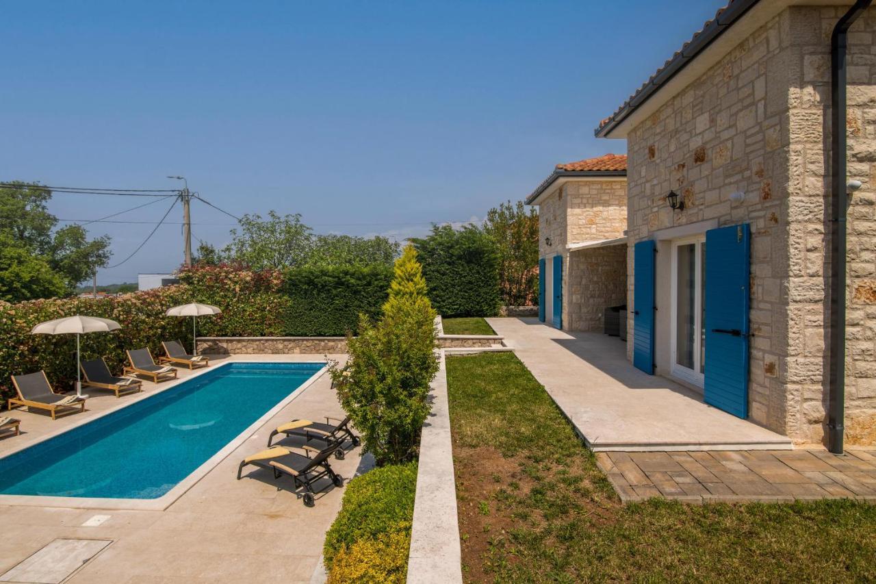 Villa Augusta Малинска Экстерьер фото
